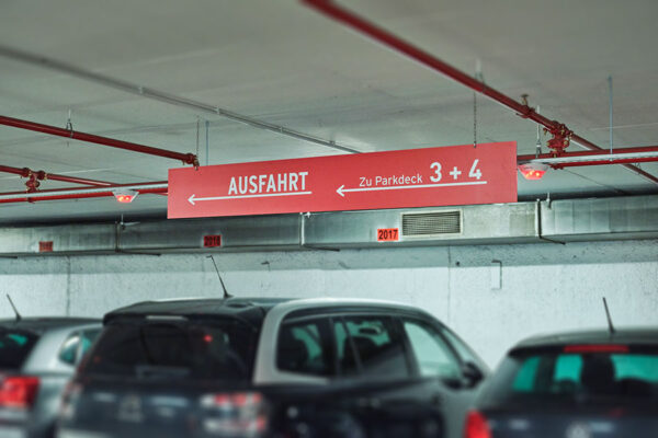 sessner-leitsysteme-parkhaus-04 Leitsystem Parkhaus