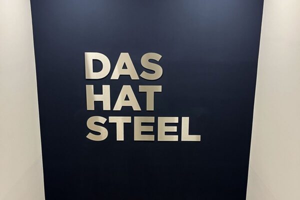 sessner-3dunbeleuchtet-edelstahlgeschliffen-03 sessner-3dunbeleuchtet-edelstahlgeschliffen-03