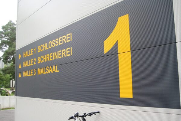 sessner-leistungen-fassadenbeschriftung-02 sessner-leistungen-fassadenbeschriftung-02