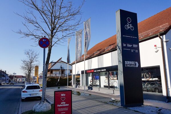 Werbepylon Werbepylon