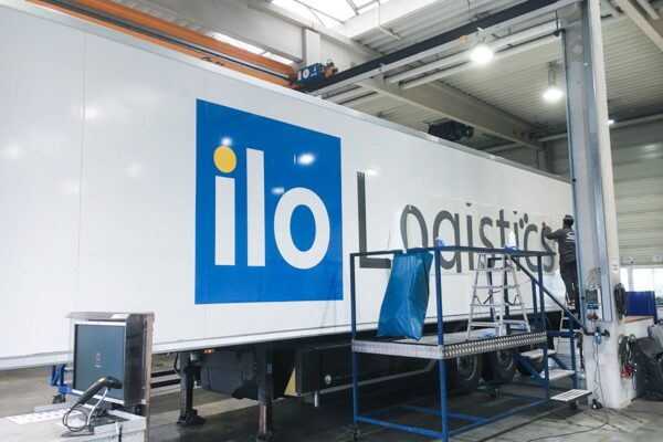 sessner-leistungen-lkwfolierung-02 sessner-leistungen-lkwfolierung-02