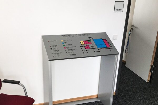 sessner-leistungen-taktile-beschilderung-03 sessner-leistungen-taktile-beschilderung-03